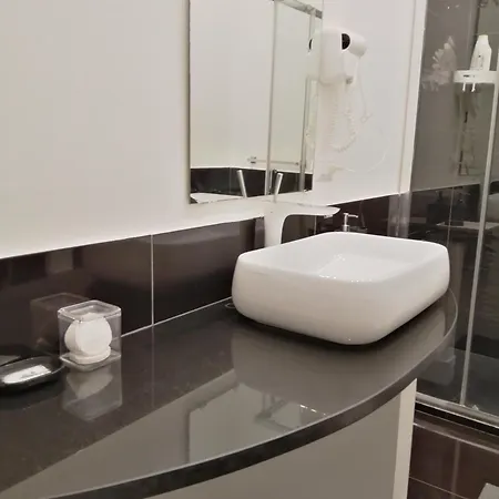 Nocleg ze śniadaniem I Dioscuri 4*